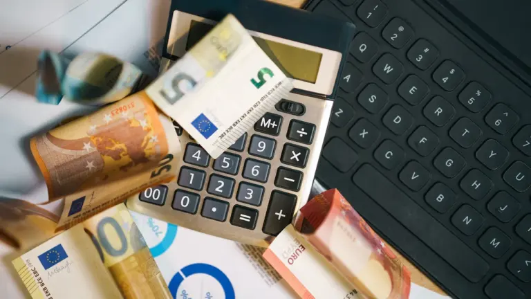 Jak obliczyć koszt dojazdu po zmianie czasu?